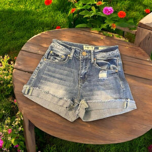 Indigo Rein Distressed Jean Shorts Sz XS 1 23” Elastic Waist 9” Rise 2.25” Len